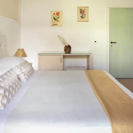 Orizzonte Готель 4*